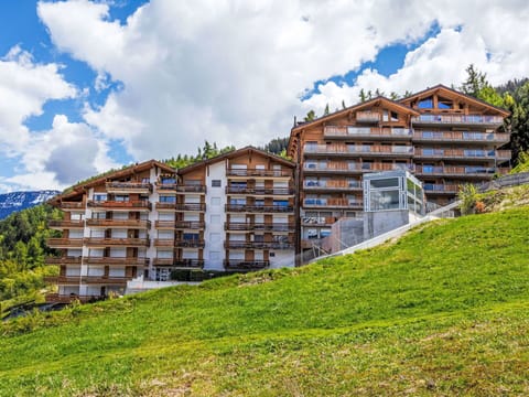 Apartment, Home, Hill Station, Mountain Range, Alps, Mountain Village, Glacial Landform, Eco Hotel, Balcony, Hotel