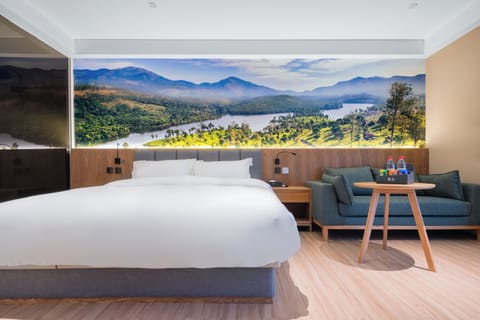 Classic Double Room, City View | Down comforters, desk, blackout drapes, soundproofing