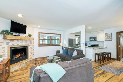 Living Room - Spacious living area