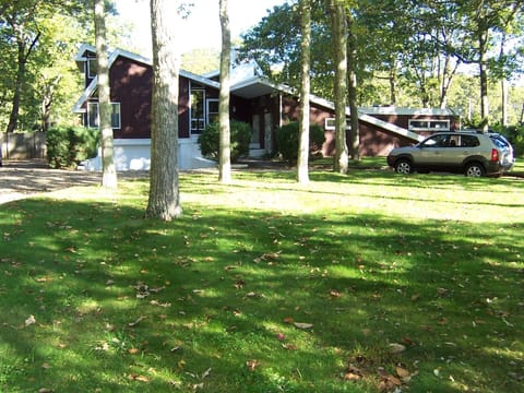 Road View. Circular Driveway