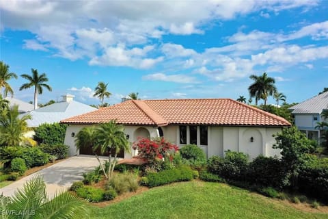 Casa Calma - beauty, safety and adventure
