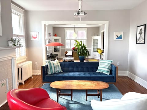 Lightfilled Living Room