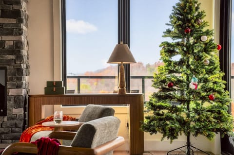 ettle into a stylish armchair for a peaceful evening by the holiday tree.