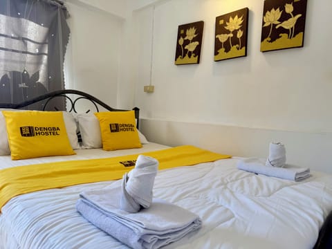 Single Room, City View | Blackout drapes, iron/ironing board, free WiFi