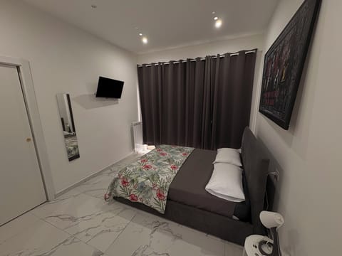 Superior Townhome, Balcony, City View | Iron/ironing board, free WiFi