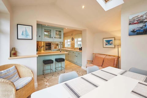 Amberleigh, Seahouses - Host & Stay