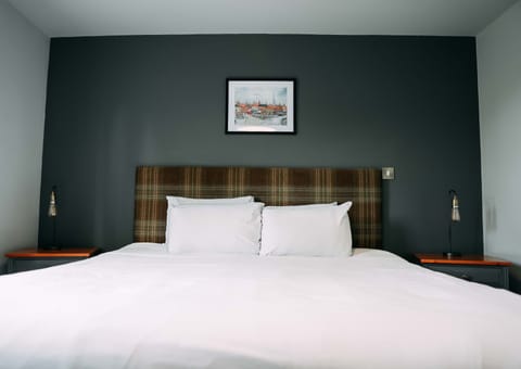 Iron/ironing board, free WiFi