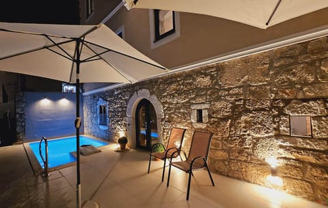pool