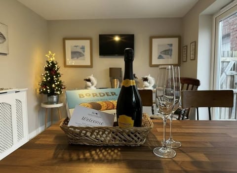 christmas decorations holiday let