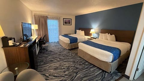 Quadruple Room, 2 Queen Beds, Non Smoking, City View | Desk, laptop workspace, iron/ironing board, free WiFi