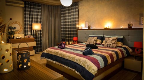 Deluxe Double or Twin Room, Sea View | Premium bedding, minibar, in-room safe, blackout drapes