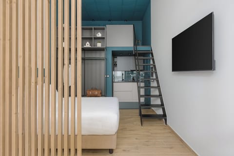 Superior Suite, Lake View | In-room safe, blackout drapes, soundproofing, iron/ironing board