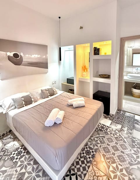 Standard Double Room | Premium bedding, in-room safe, soundproofing, free WiFi