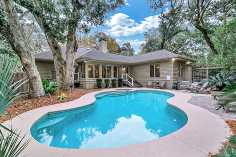 4 East Garrison | private oasis backyard w/ pool & spa - 4 East Garrison | private oasis backyard w/ pool & spa