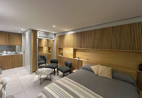 Studio | In-room safe, free WiFi