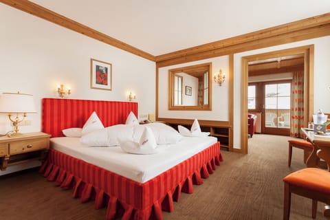 Comfort Suite | In-room safe, desk, free WiFi