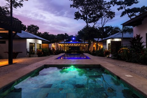 2 outdoor pools