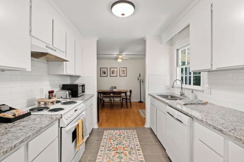 The perfect recipe for a great getaway: amazing company, good food, and this kitchen.