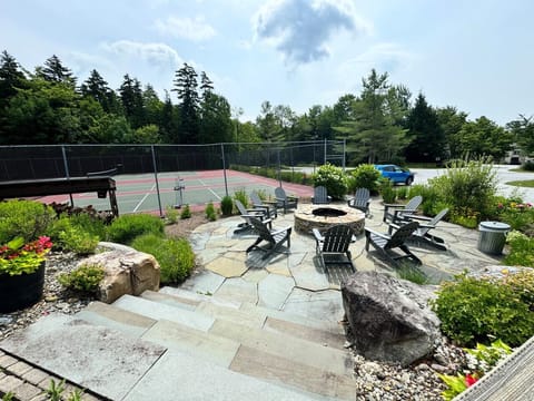 Clubhouse access- Firepit