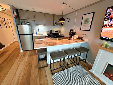 Island seating for 4