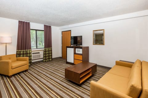 Studio Suite, 2 Queen Beds, Non Smoking | In-room safe, desk, blackout drapes, iron/ironing board