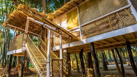 Tree House - Non AC | Premium bedding, individually furnished, blackout drapes, bed sheets