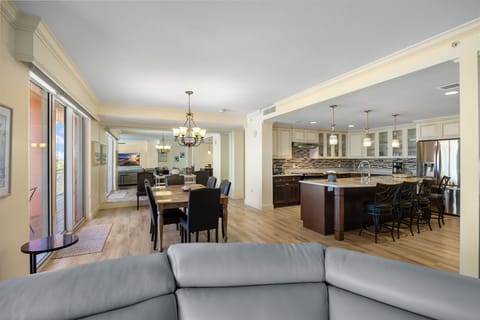 Breakfast bar seats 3