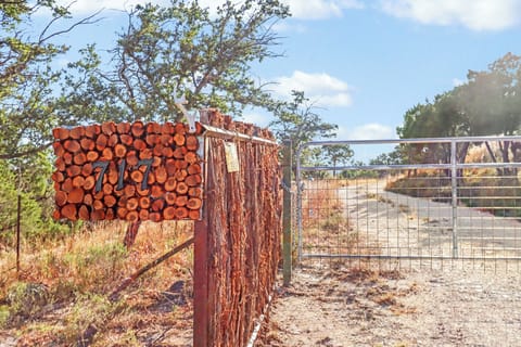 Address on the side of the gate