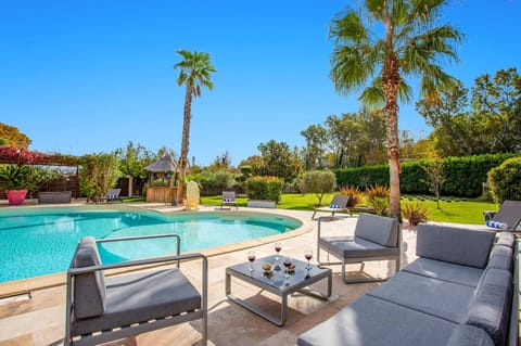 Villa Valleron image