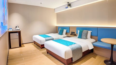 Comfort Twin Room | Desk, laptop workspace, free WiFi