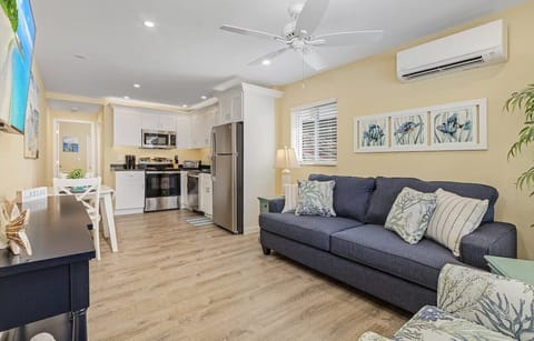 Living Room/Kitchen