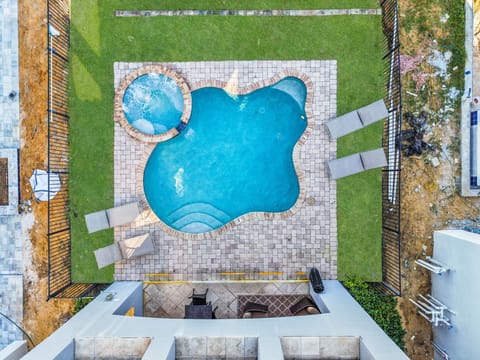Luxury Villa with Heated Pool & Hot Tub