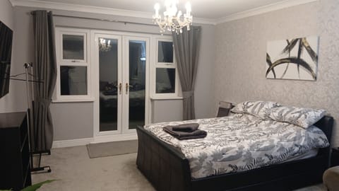 En suite bedroom and patio doors out onto your patio