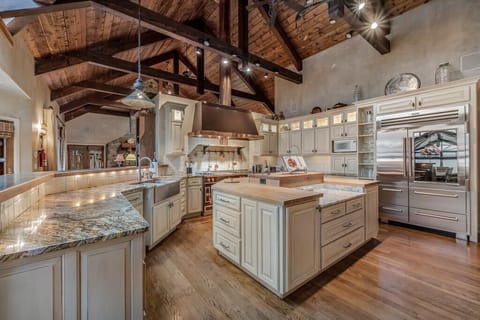 Huge Kitchen with every amenity imaginable 