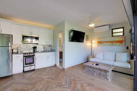 Studio Interior | Free WiFi | Central A/C