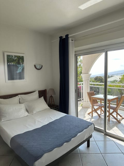 Superior Room, Garden View | Premium bedding, desk, iron/ironing board, free WiFi