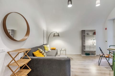 21-inch TV with cable channels