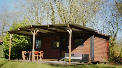 Camping Ont Moeten - Right here - front