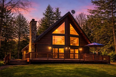 Corner Lake Lodge is quiet, peaceful and in the middle of the best of the UP.