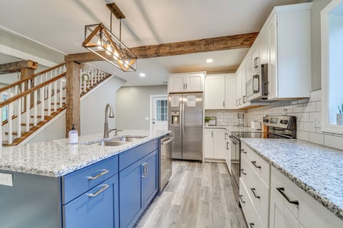 House (4 Bedrooms) | Interior