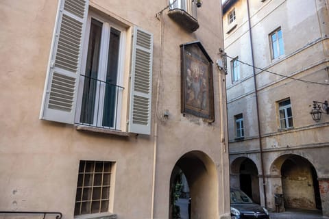 Apartment, 2 Bedrooms, Balcony | Exterior detail