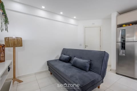Basic Apartment | Living area