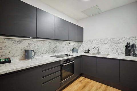 Apartment 2 Stanley Street, Liverpool - Host & Stay 