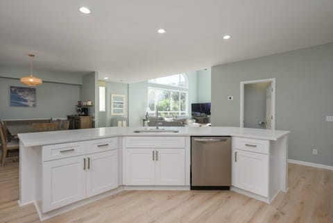 Open Floor Layout - perfect for entertaining.