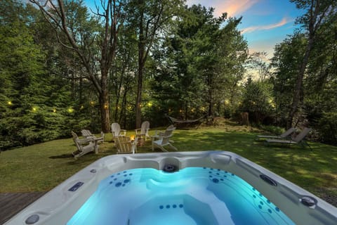 Private Hot Tub Under the Stars