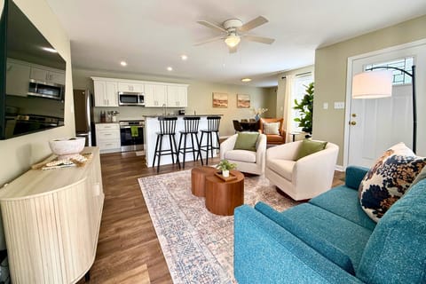 232 Mimosa Stay Living Room