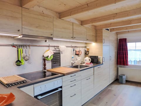 Kitchen, Countertop, Wood, Flooring, Kitchen Appliance, Furniture, Cabinetry, Interior Design, Sink, Ceiling