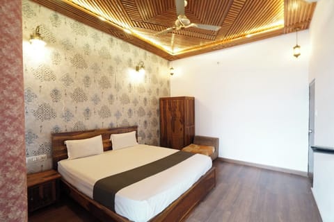 Bungalow | Desk, free WiFi