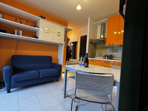 Apartment, 2 Bedrooms, Balcony | Living room