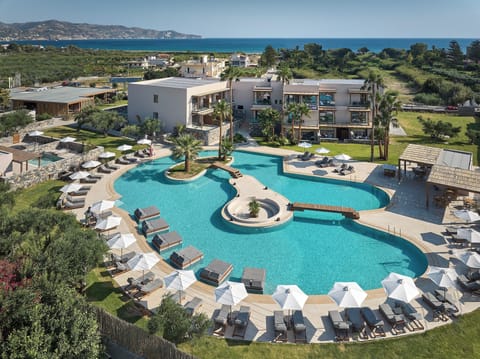 3 outdoor pools, open 10:30 AM to 5:30 PM, pool umbrellas, sun loungers